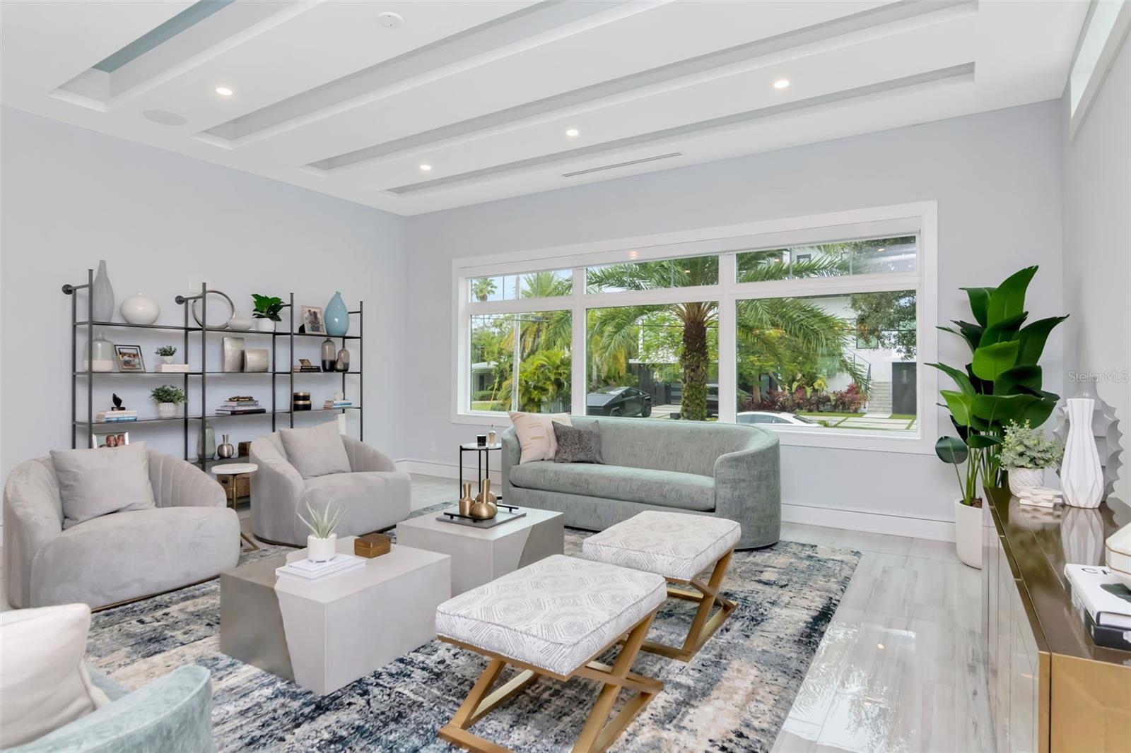 TB8473389 Property Photo