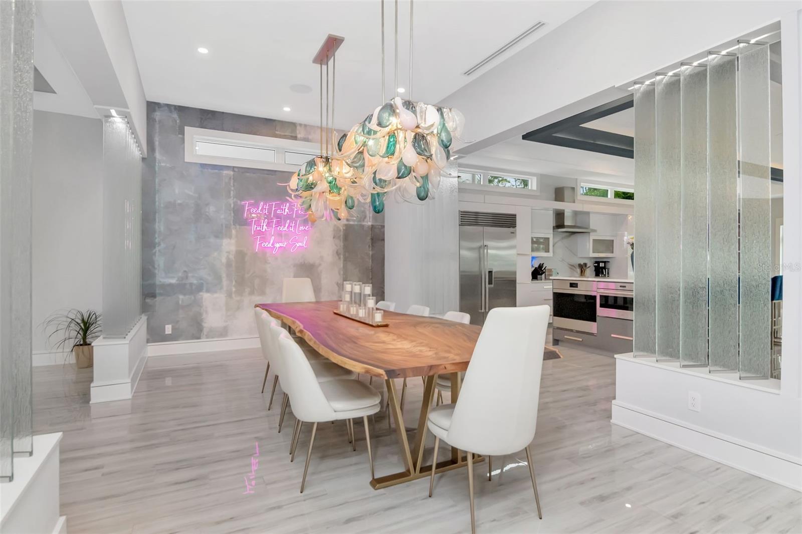 TB8473389 Property Photo