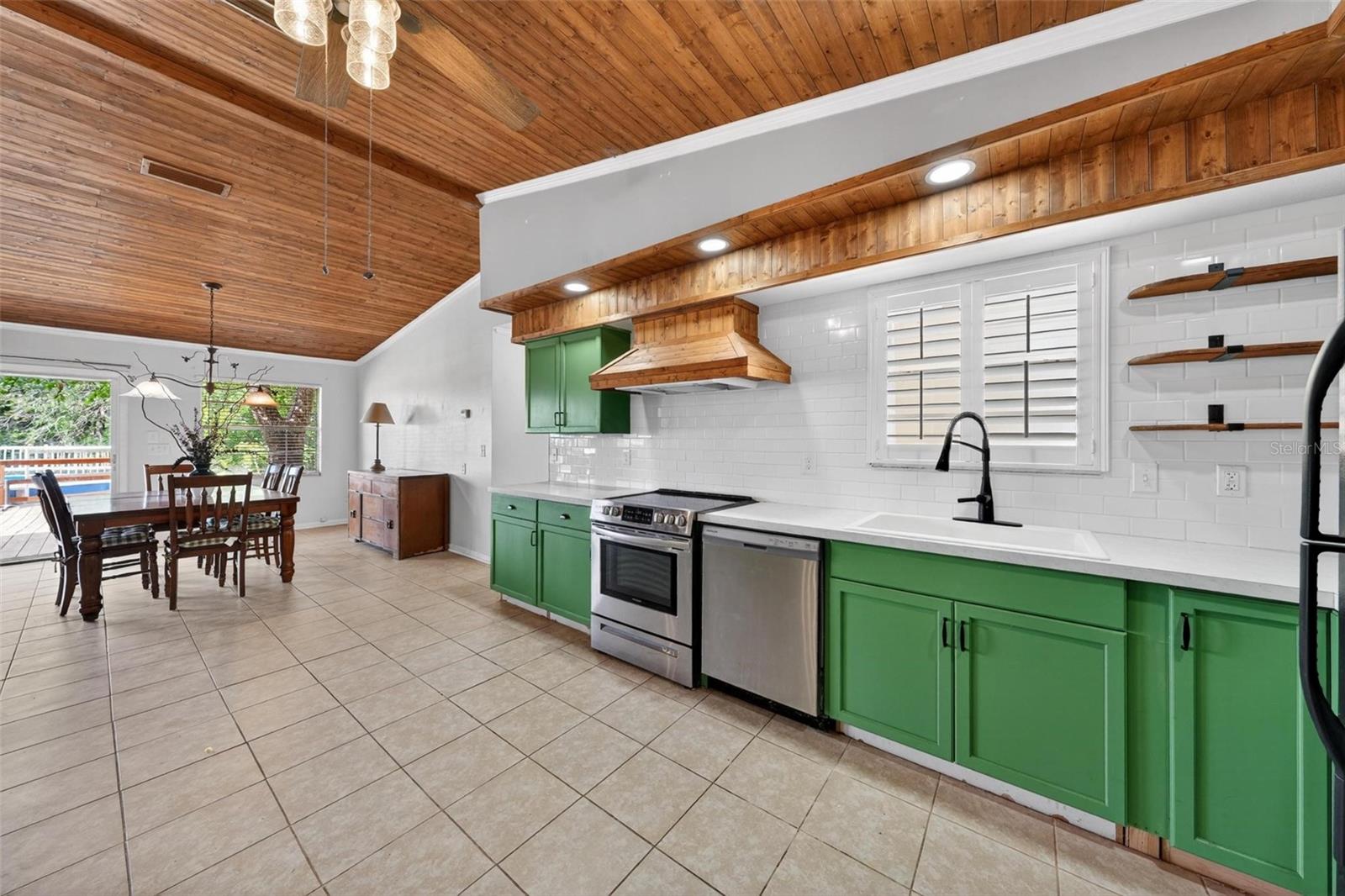 317 TOMATO HILL RD, LEESBURG, FL, 34748