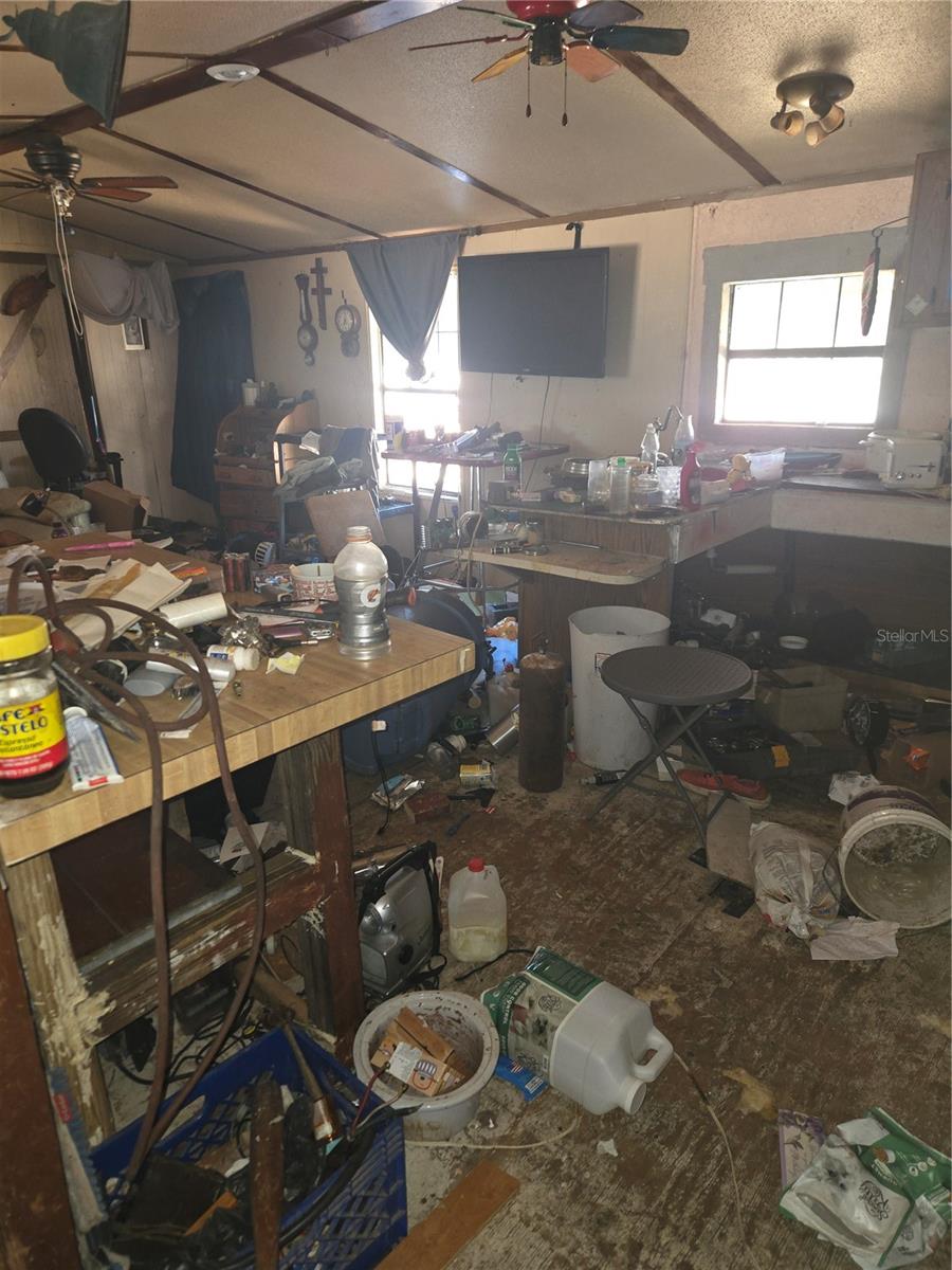 OM718243 Property Photo