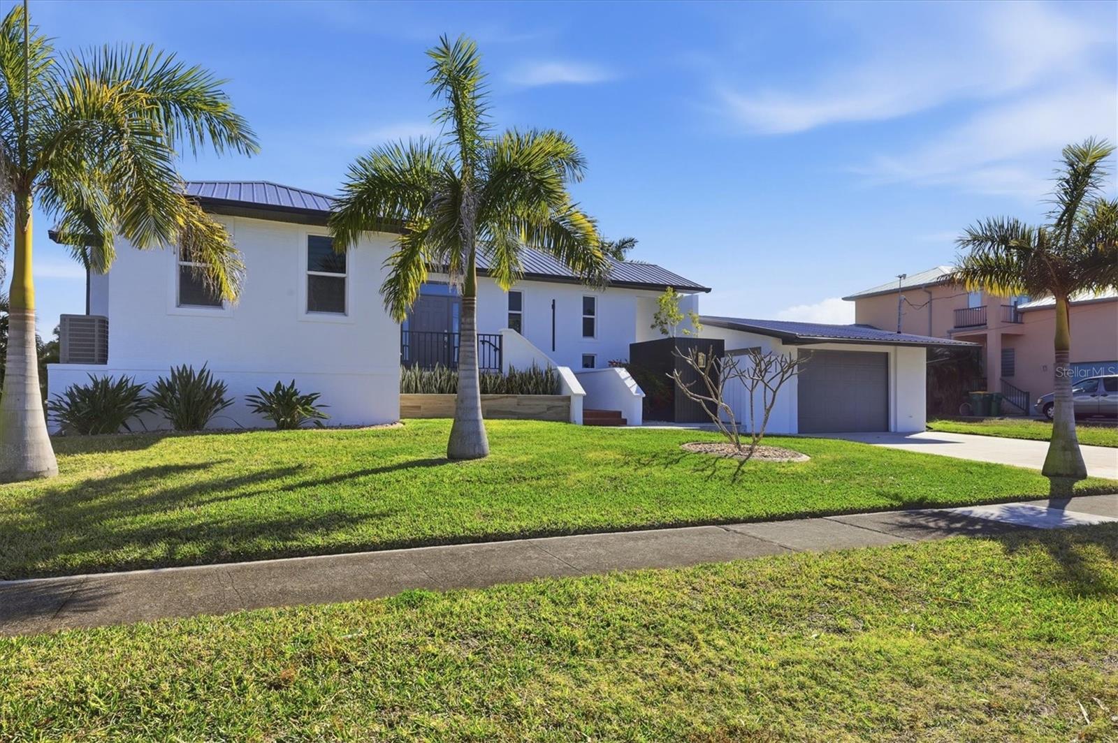 217 BANGSBERG RD SE, PORT CHARLOTTE, FL, 33952