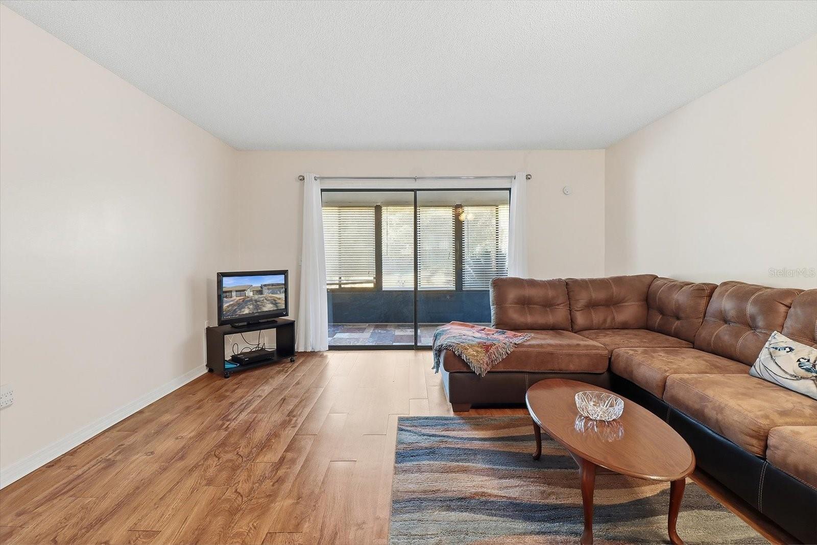 OM718251 Property Photo