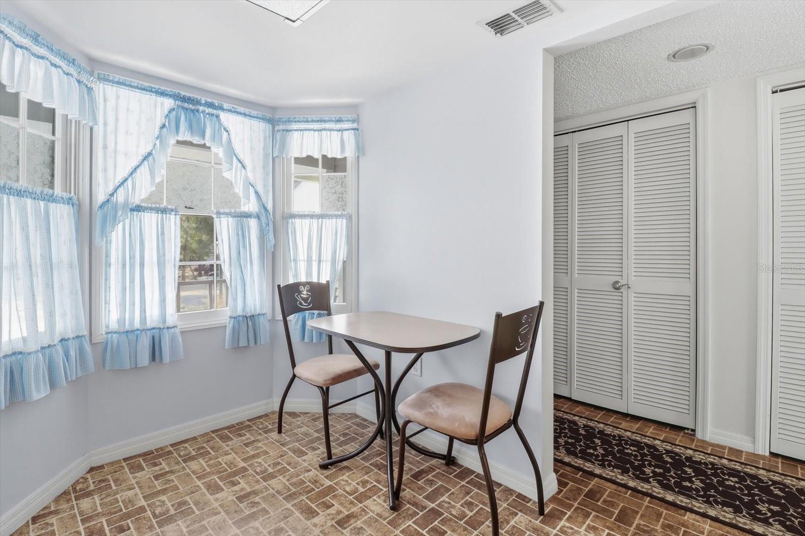 OM718251 Property Photo