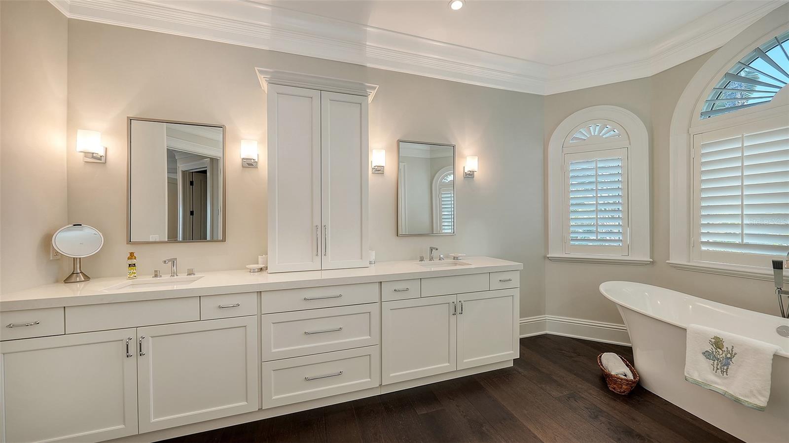 A4681528 Property Photo