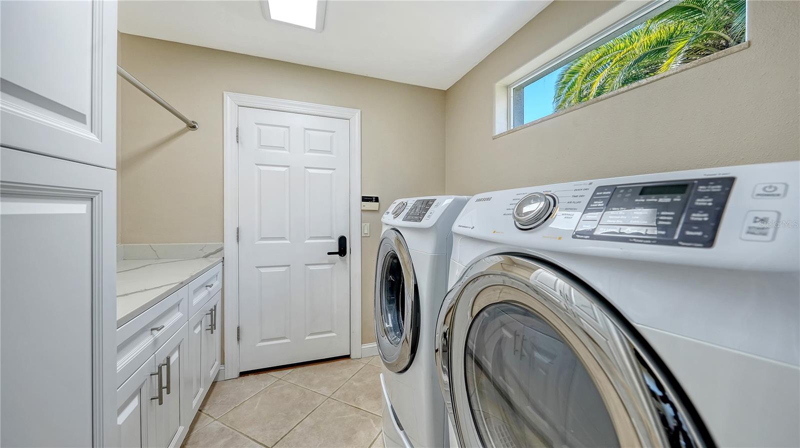 A4681540 Property Photo