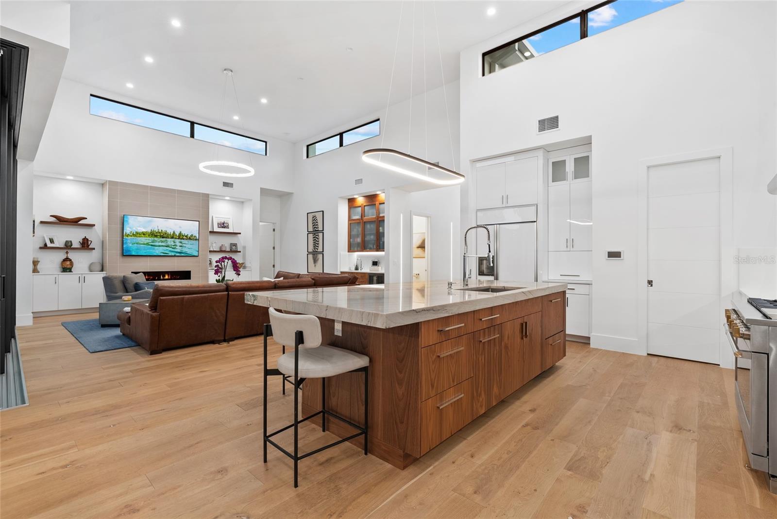 A4681551 Property Photo