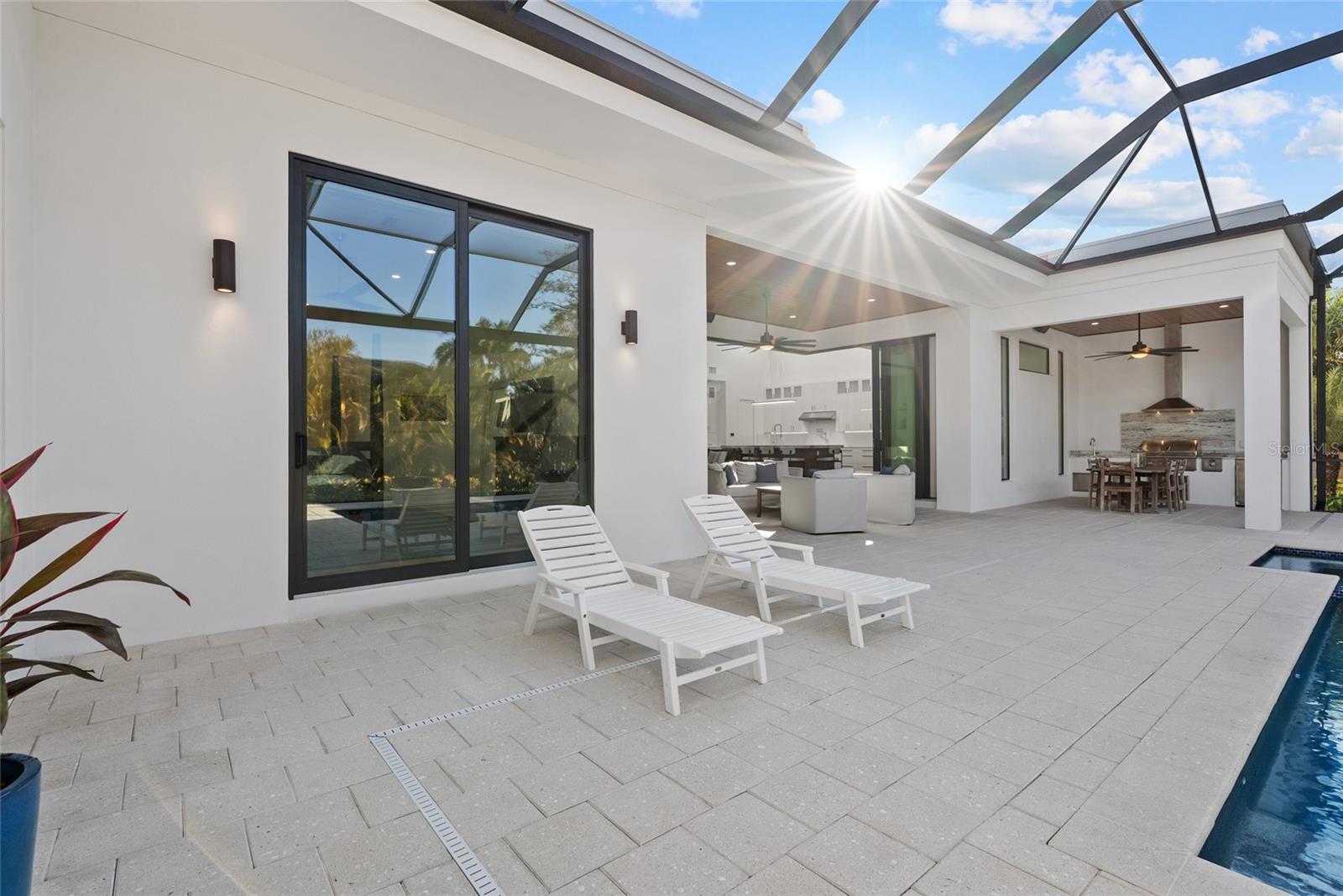 A4681551 Property Photo