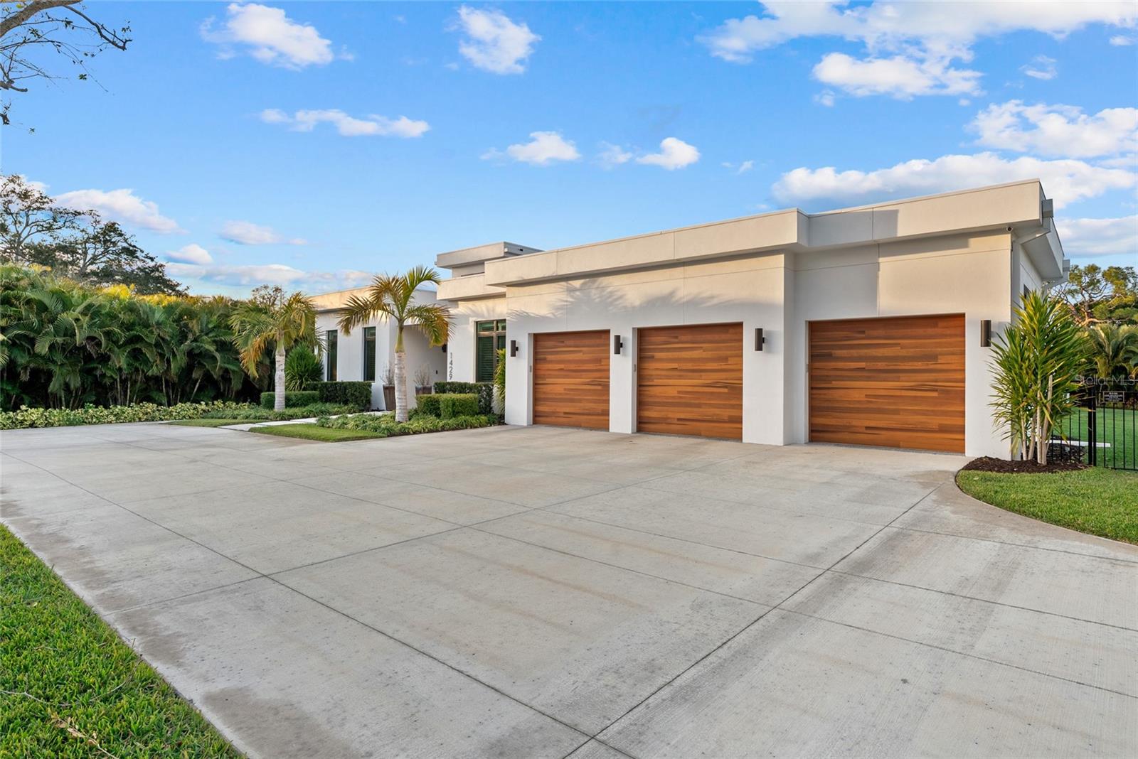 A4681551 Property Photo