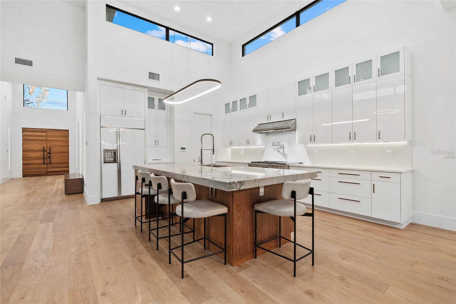 A4681551 Property Photo