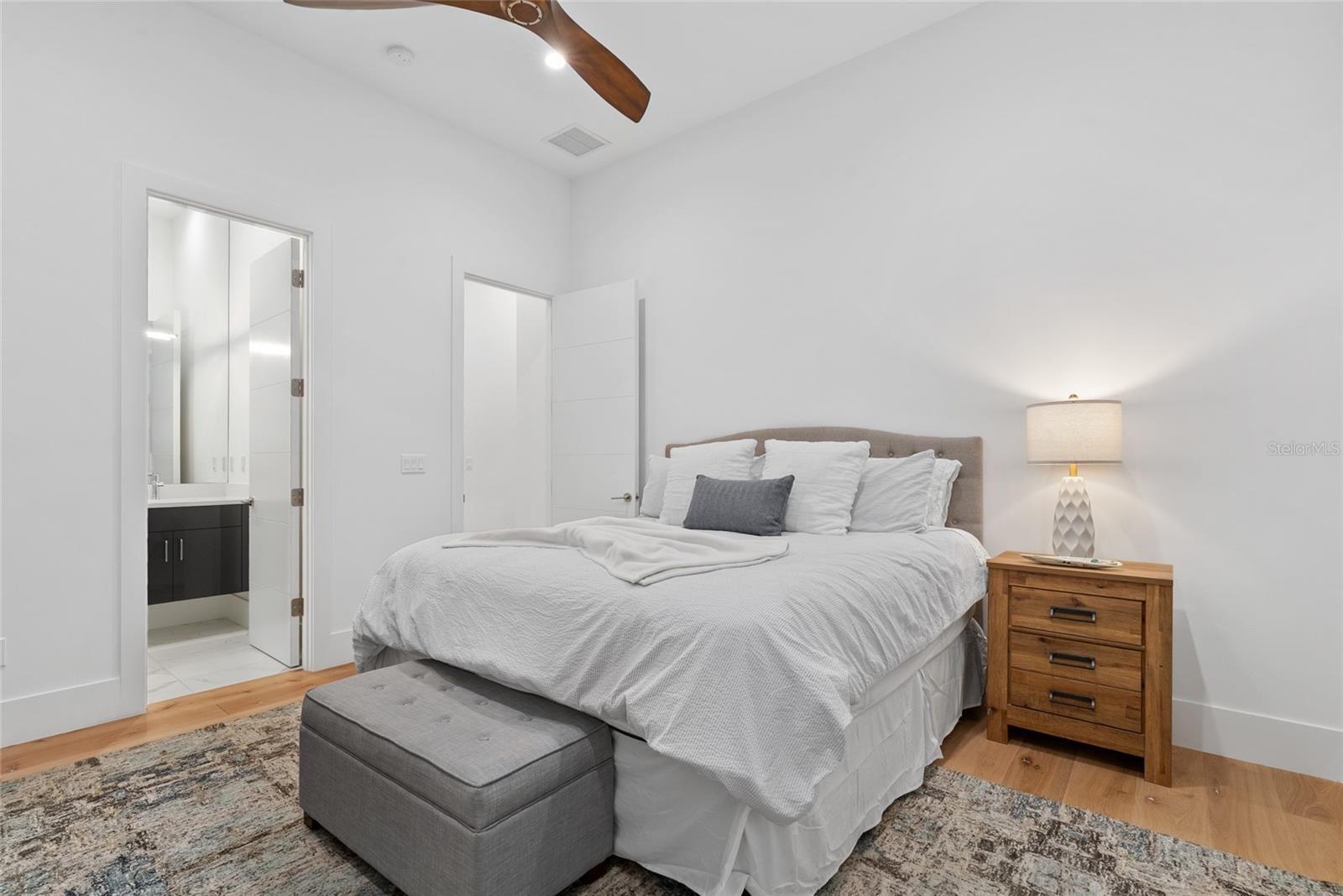 A4681551 Property Photo