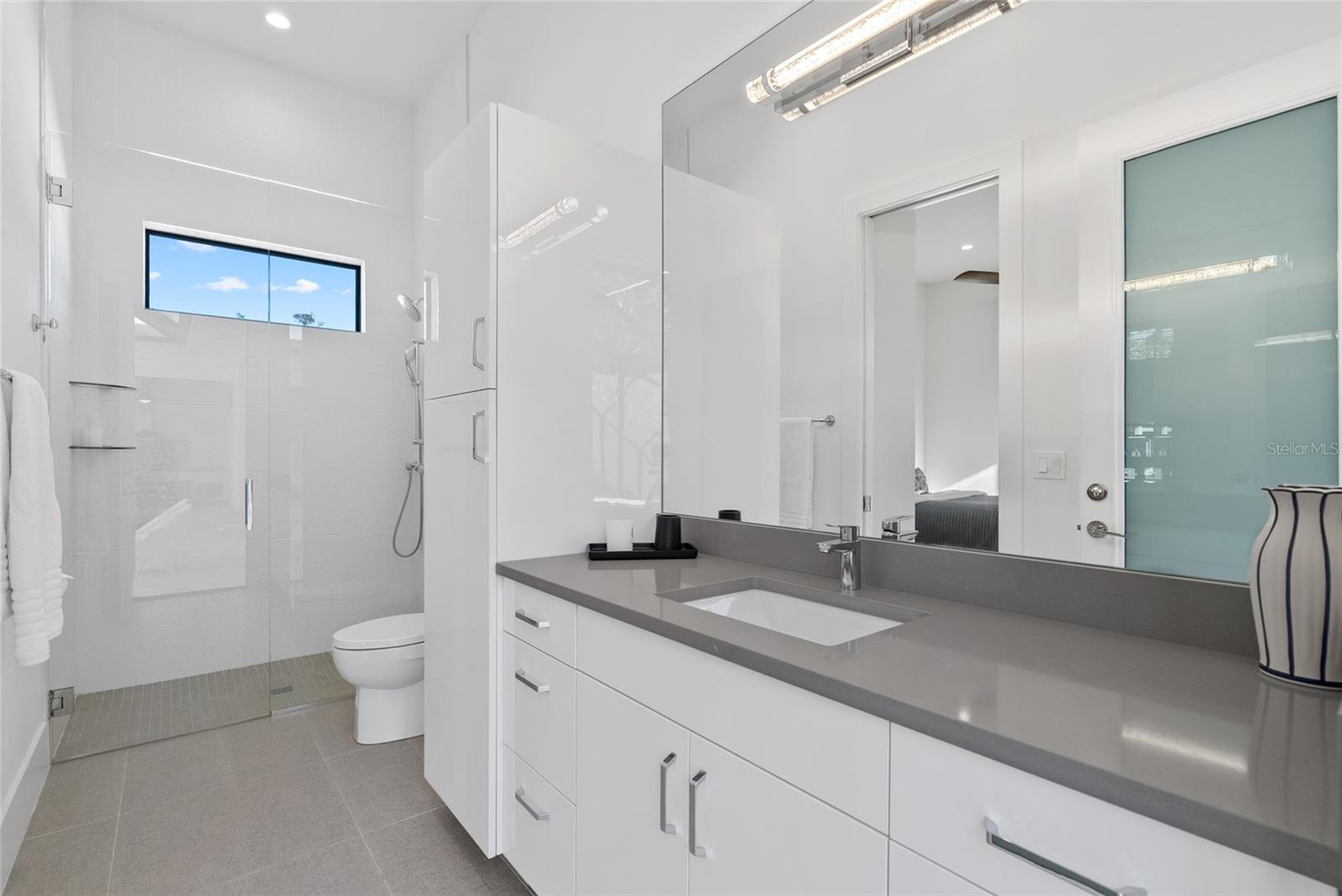 A4681551 Property Photo