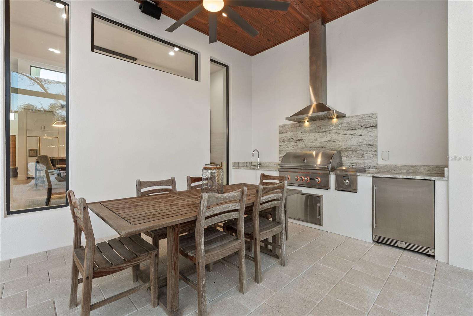 A4681551 Property Photo