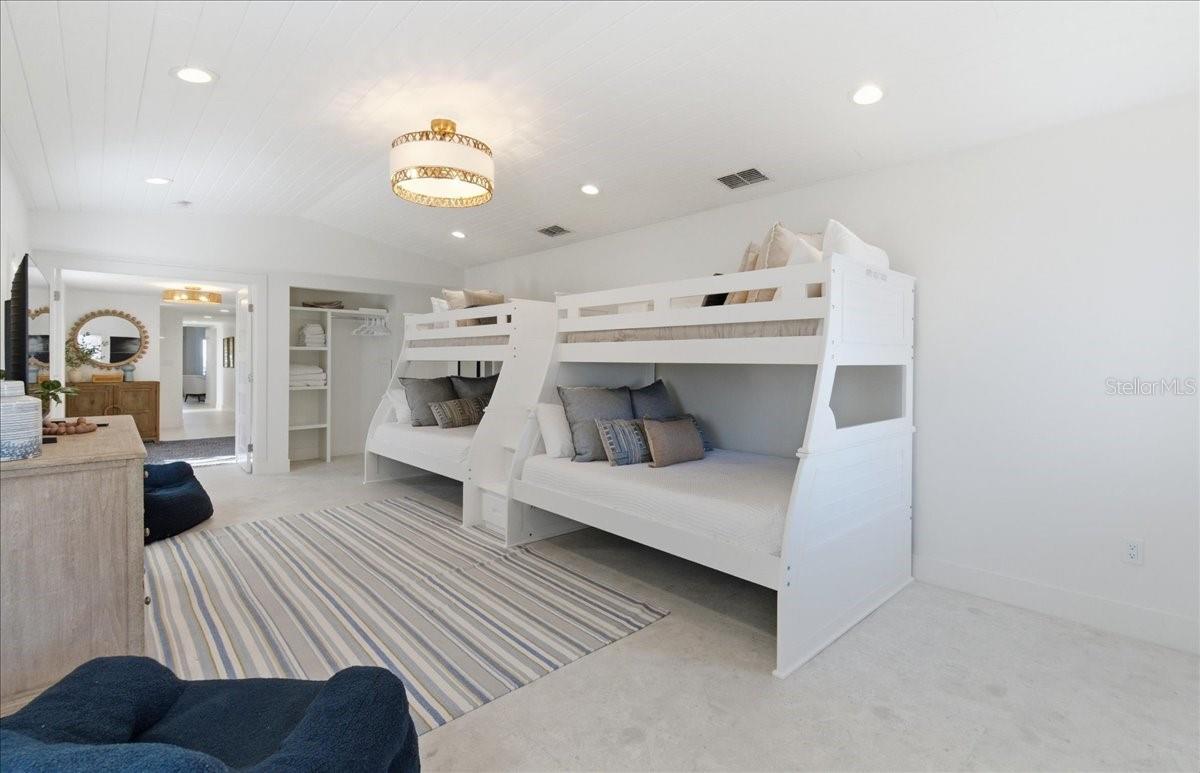 A4681558 Property Photo