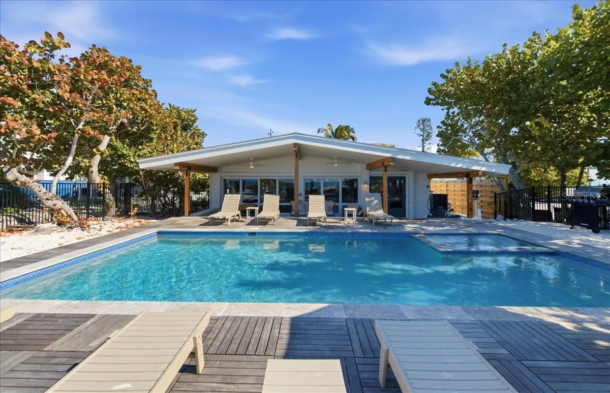 A4681558 Property Photo