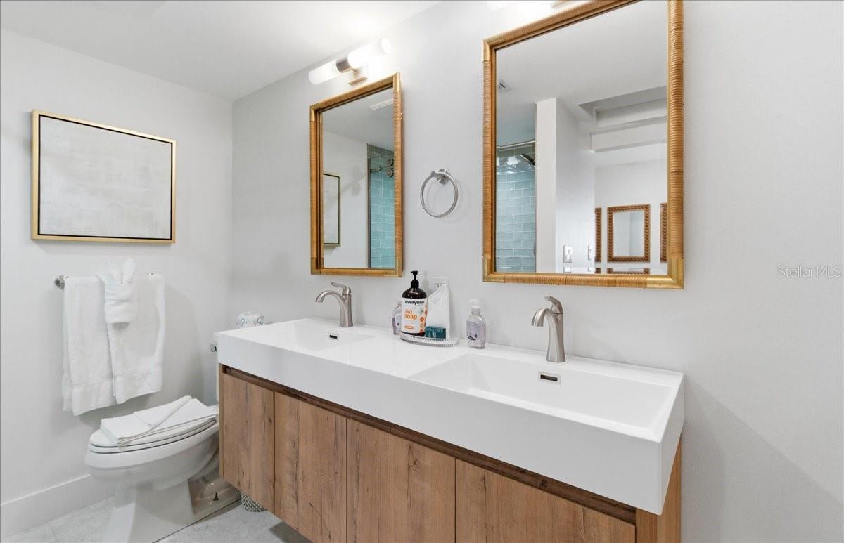 A4681558 Property Photo