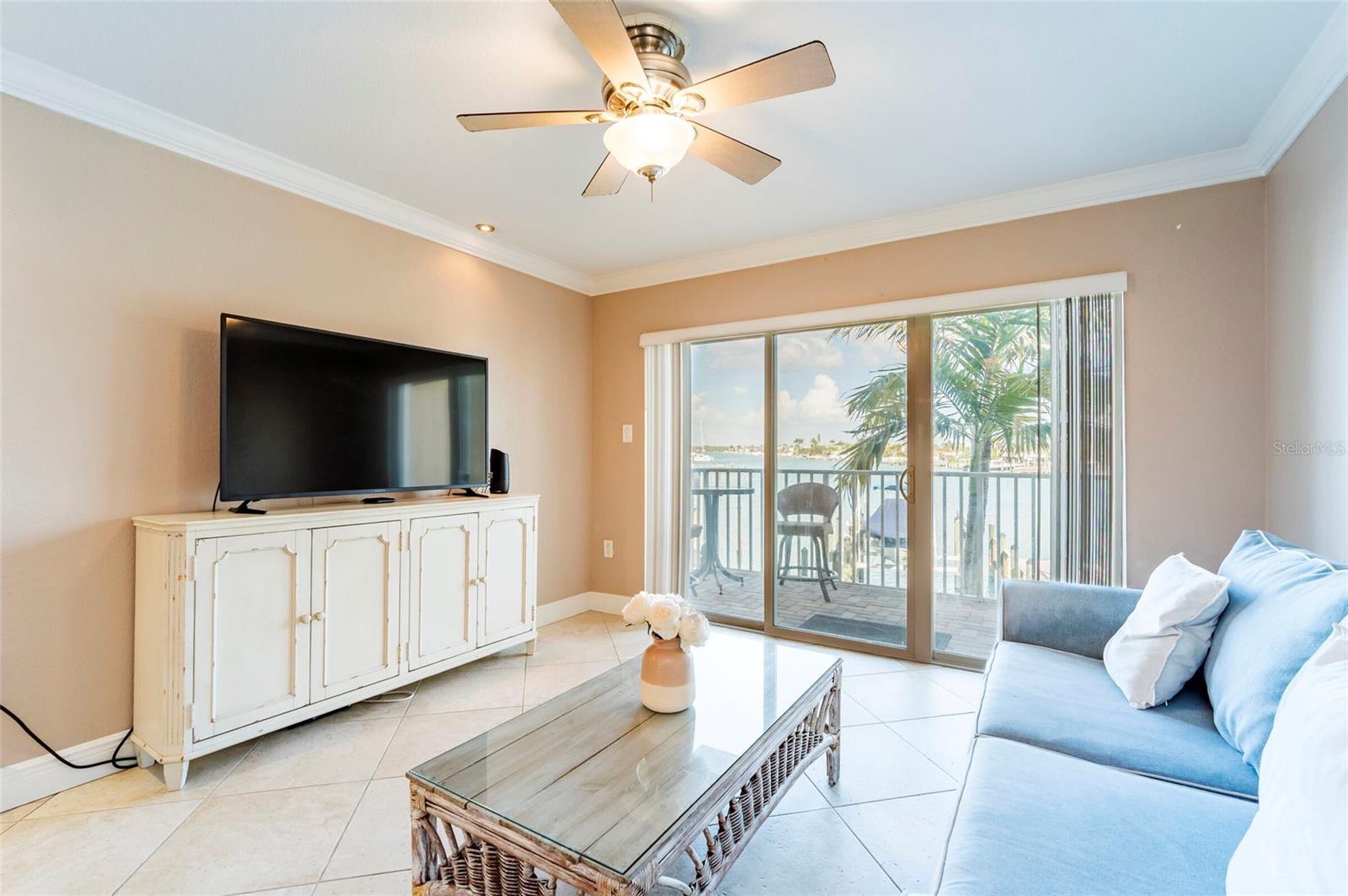 11605 3RD ST E #207, TREASURE ISLAND, FL, 33706