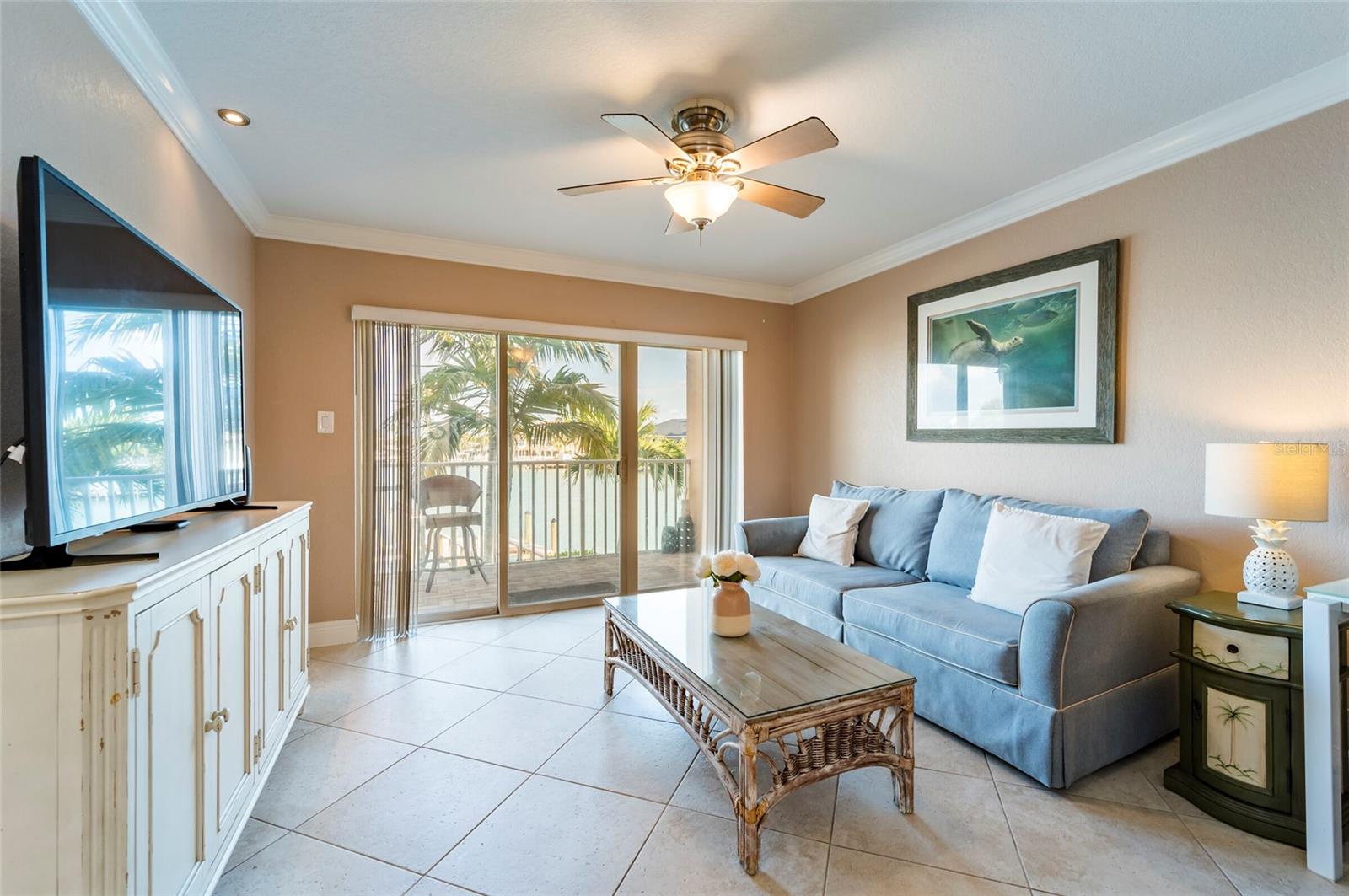 11605 3RD ST E #207, TREASURE ISLAND, FL, 33706