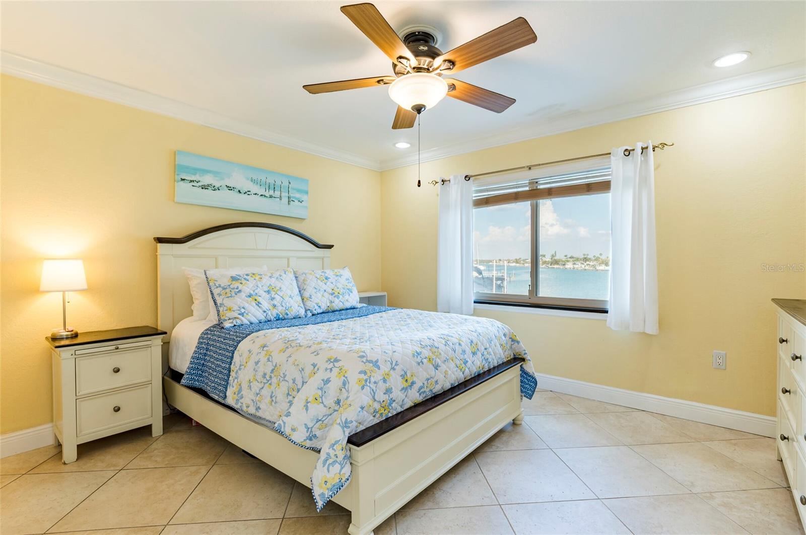 11605 3RD ST E #207, TREASURE ISLAND, FL, 33706