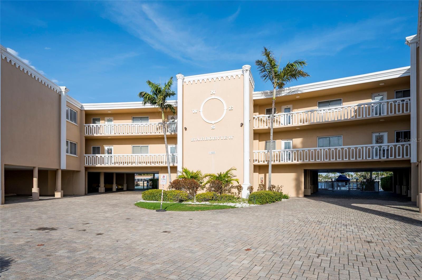 11605 3RD ST E #207, TREASURE ISLAND, FL, 33706