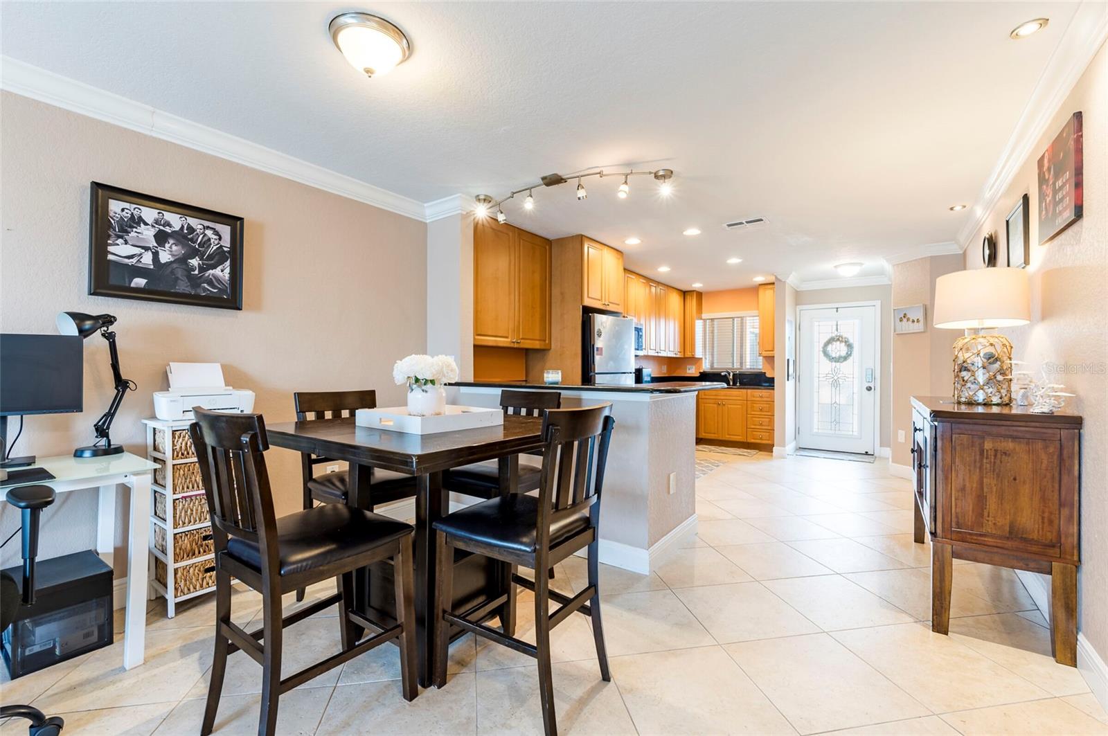 11605 3RD ST E #207, TREASURE ISLAND, FL, 33706