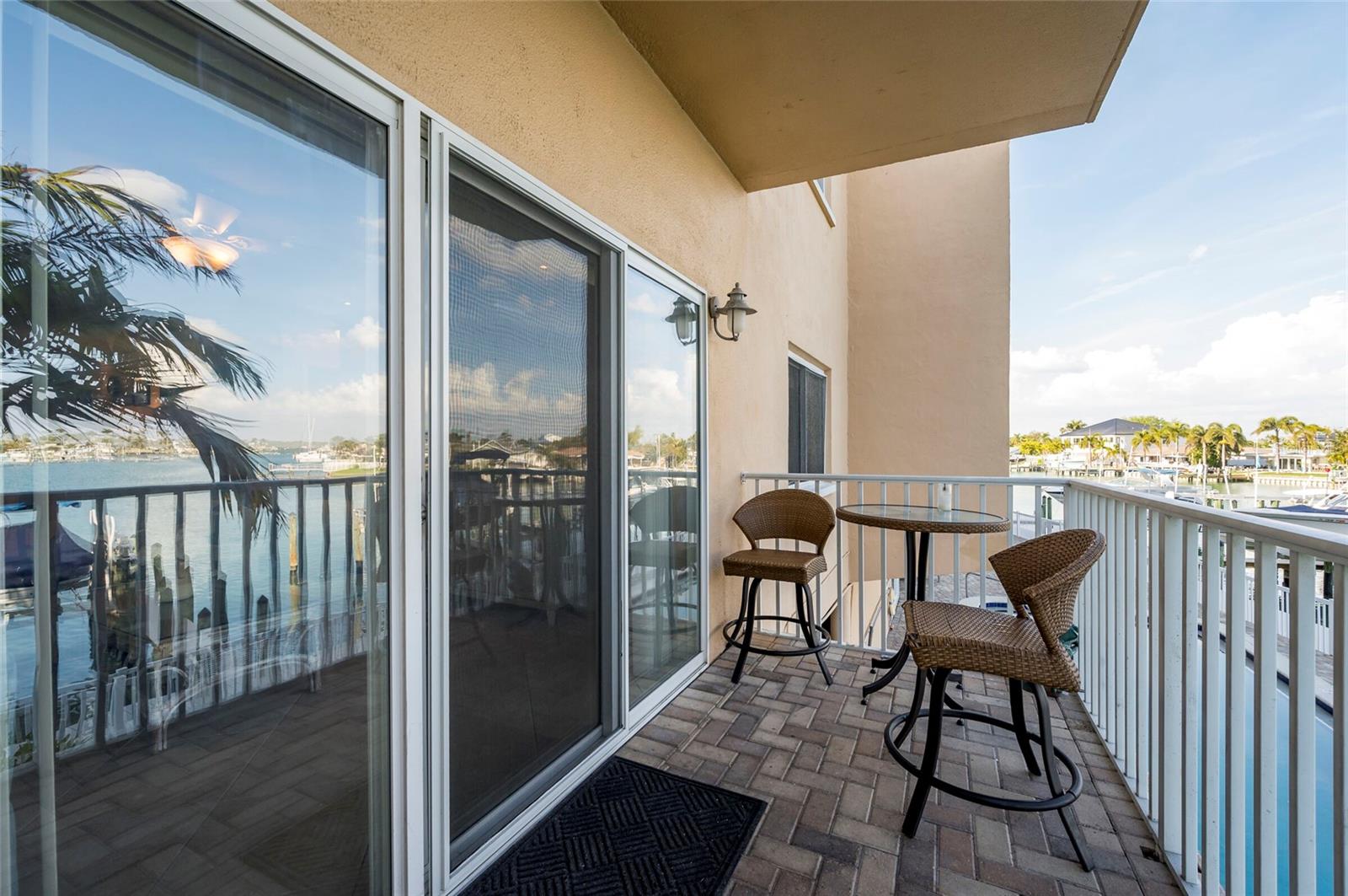 11605 3RD ST E #207, TREASURE ISLAND, FL, 33706