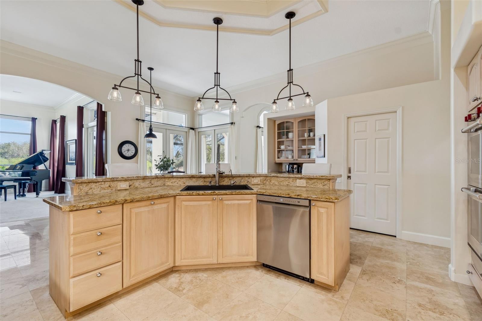 Pendant Lighting Over Kitchen Island Is the Perfect Accent