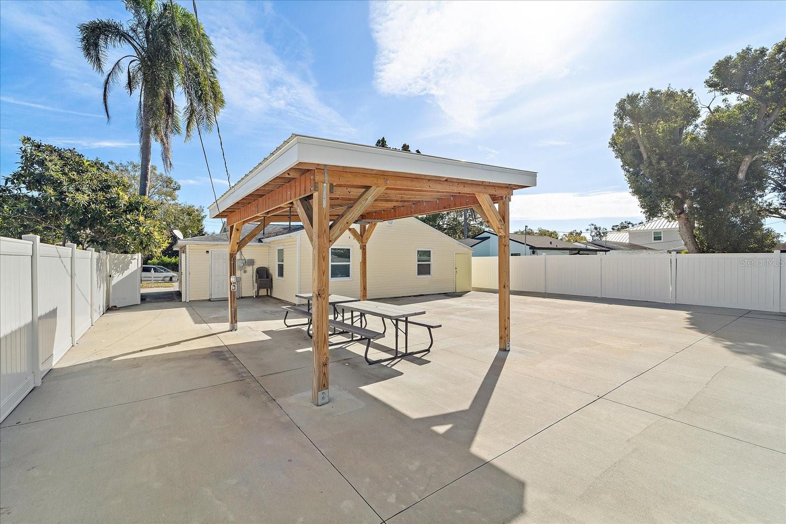 A4681601 Property Photo