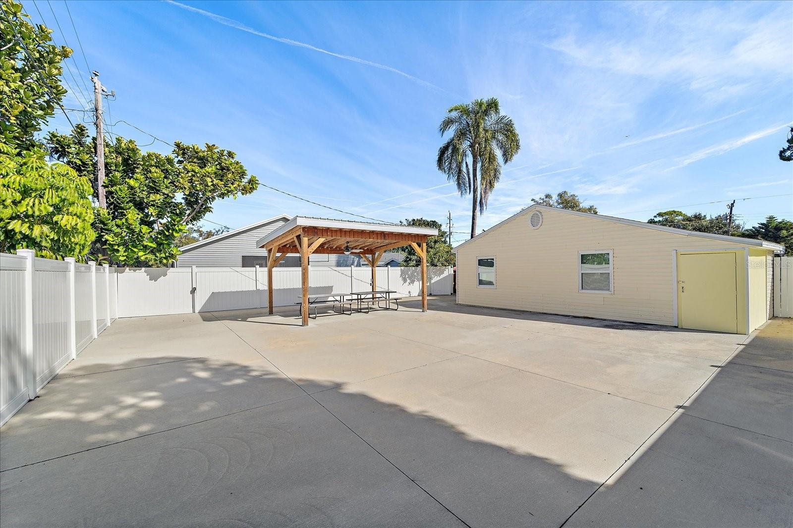 A4681601 Property Photo