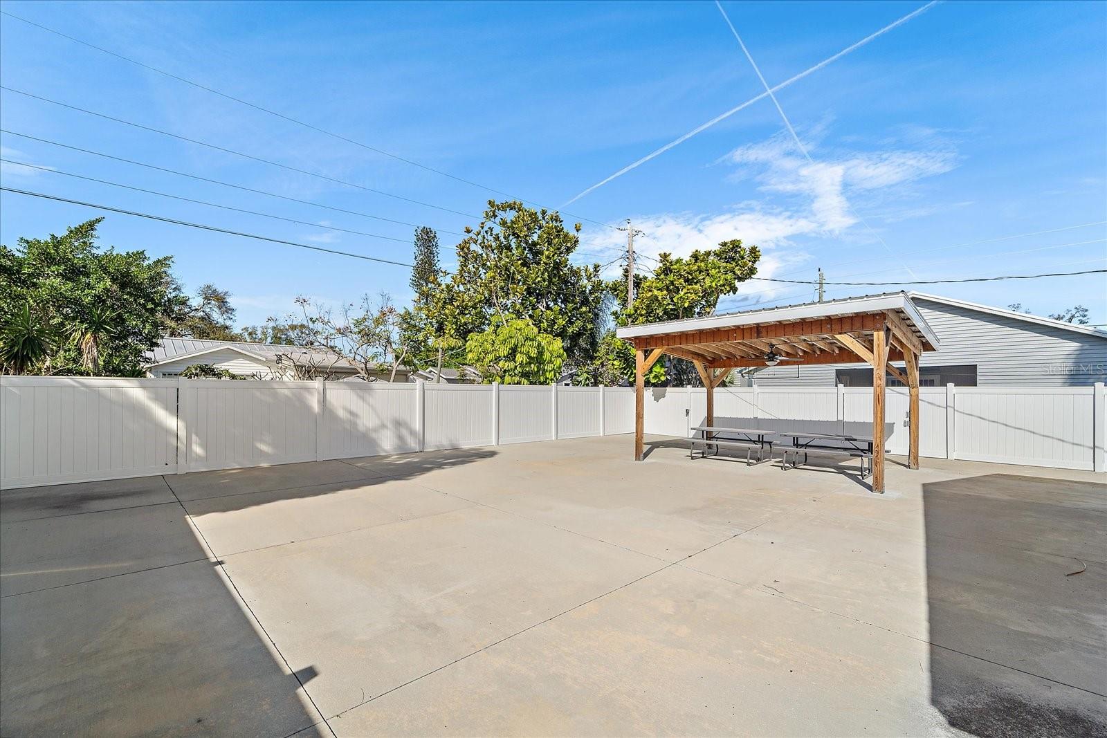 A4681601 Property Photo