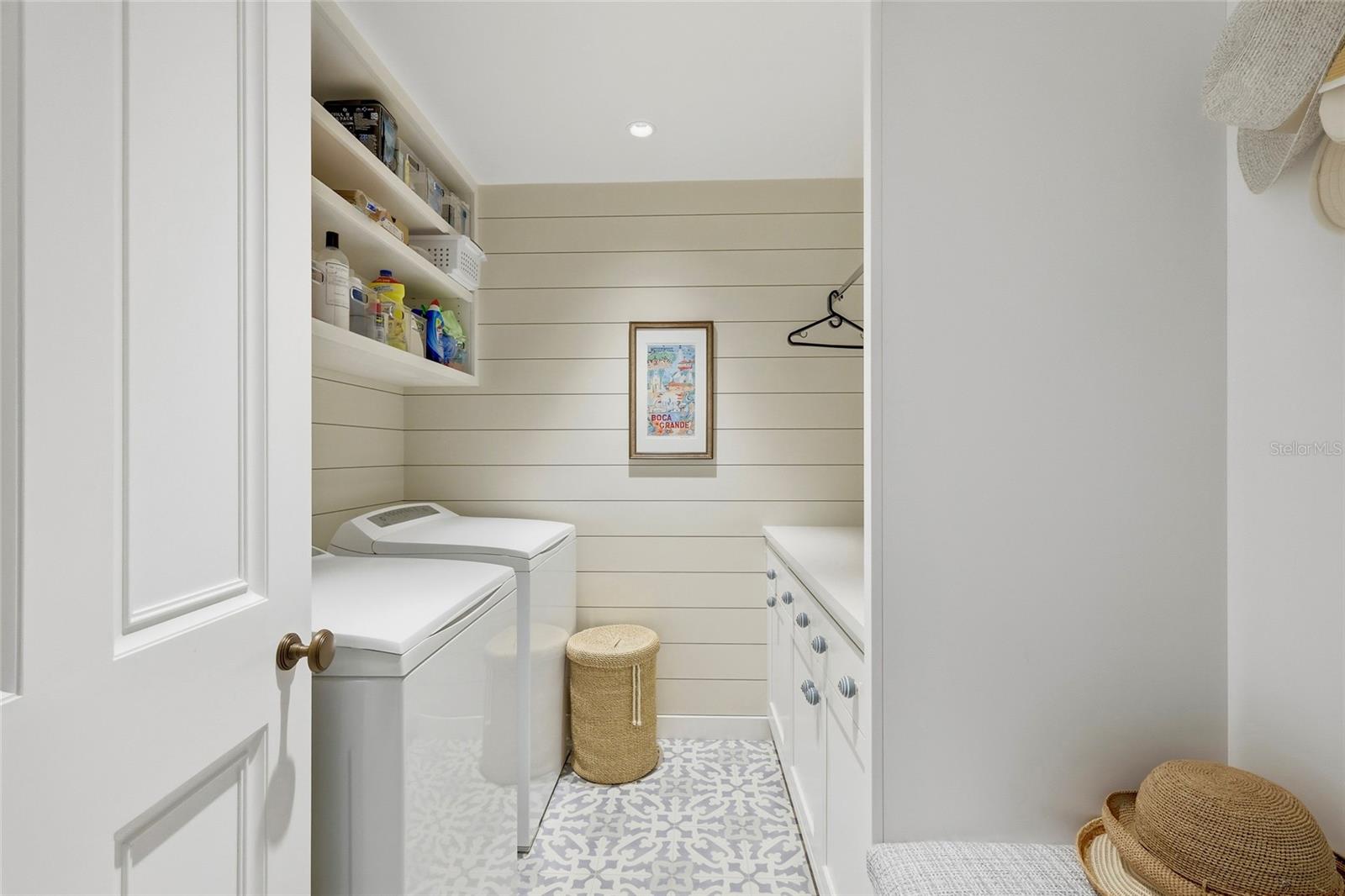 D6146048 Property Photo