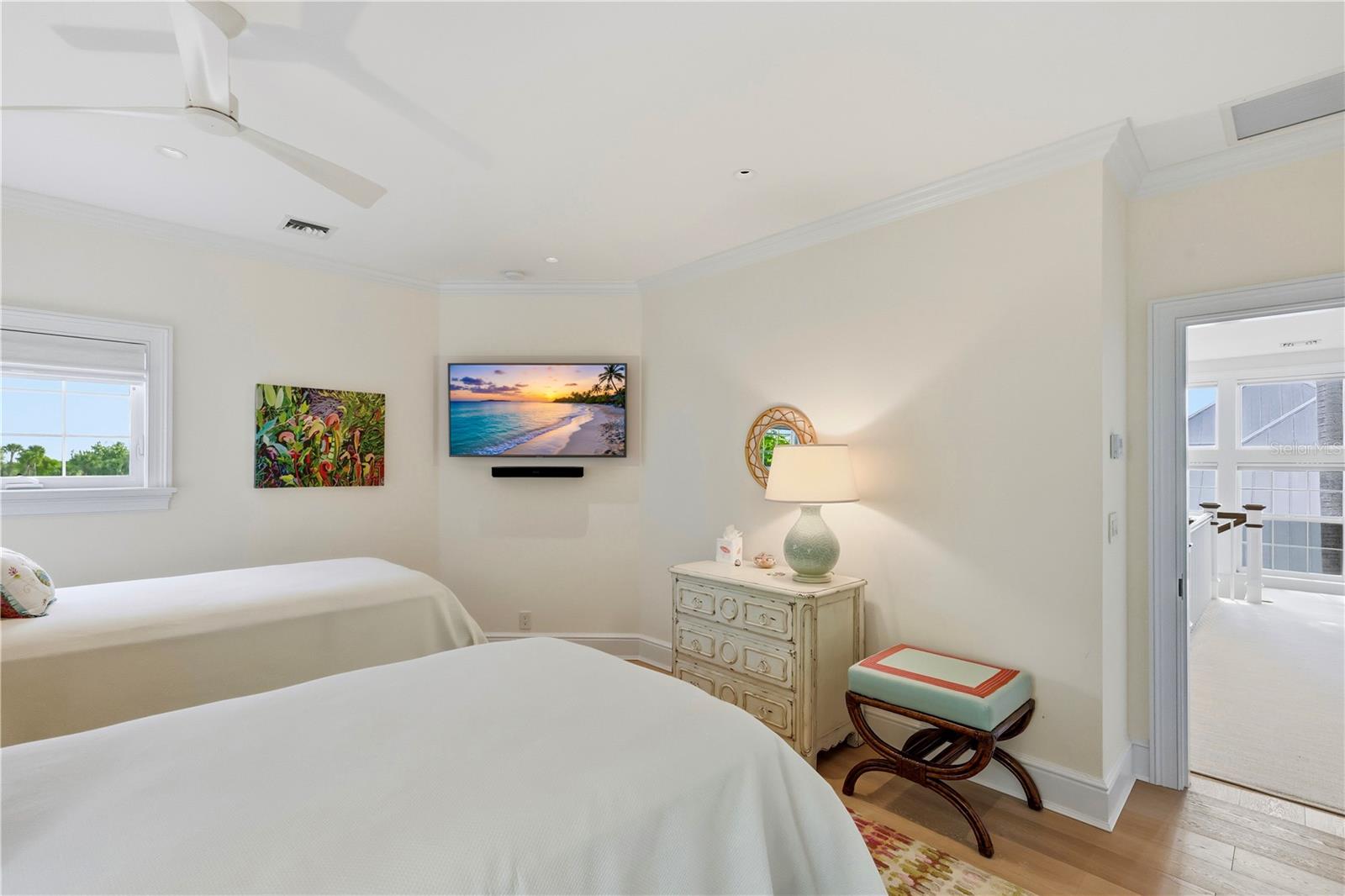 D6146048 Property Photo