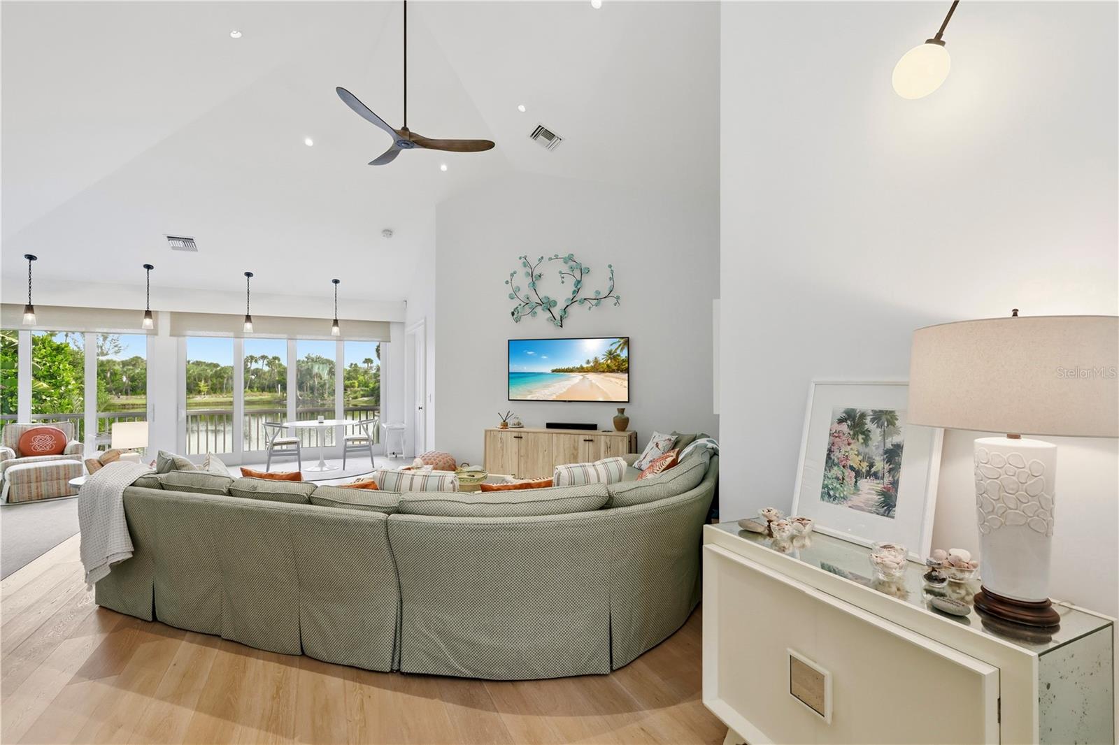 D6146048 Property Photo