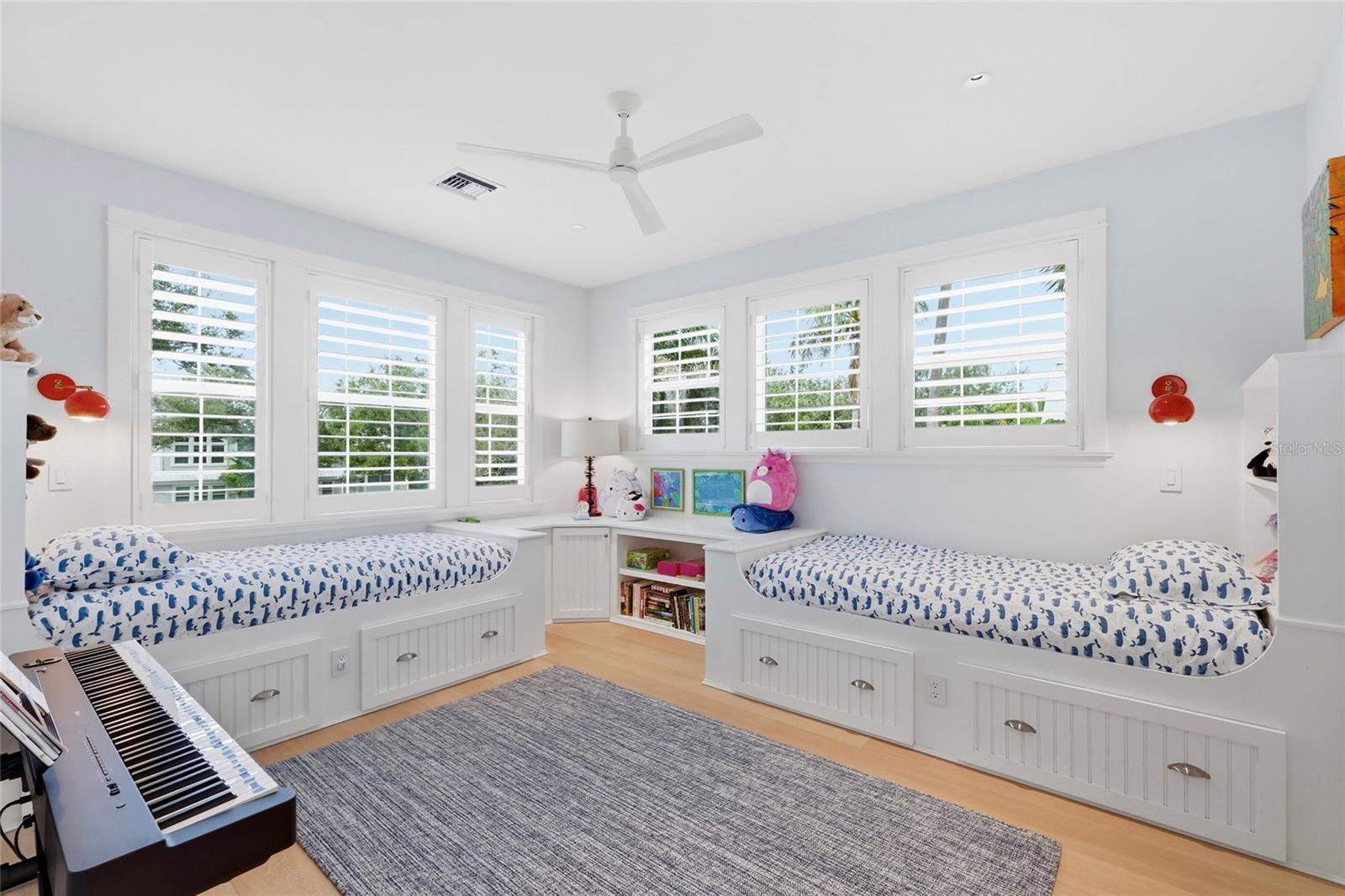 D6146048 Property Photo