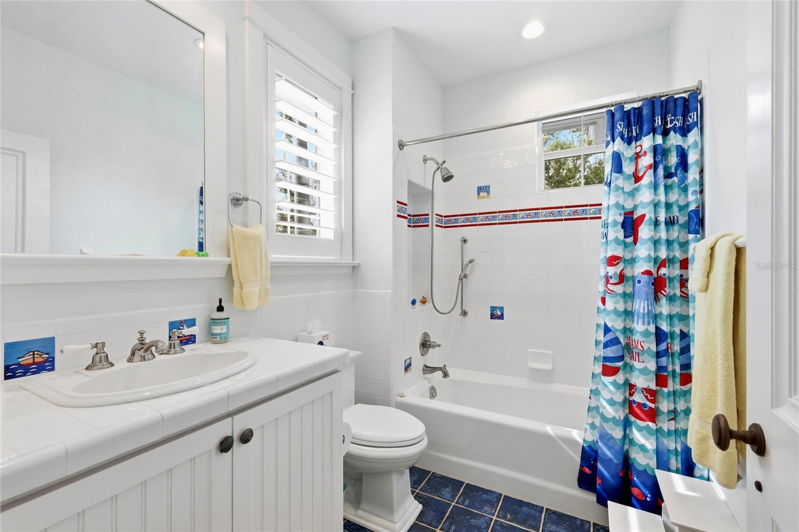 D6146048 Property Photo