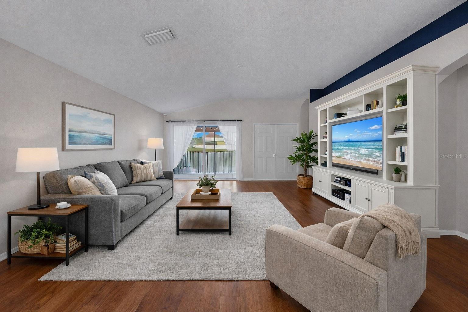 Virtual Staging - Family Room