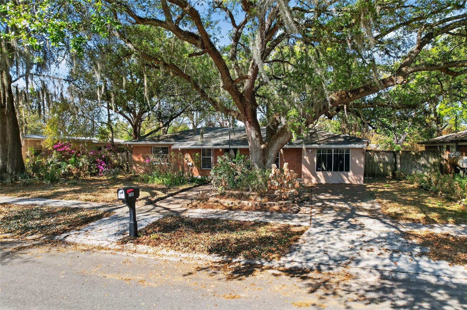 518 LAVON DR, ALTAMONTE SPRINGS, FL, 32701
