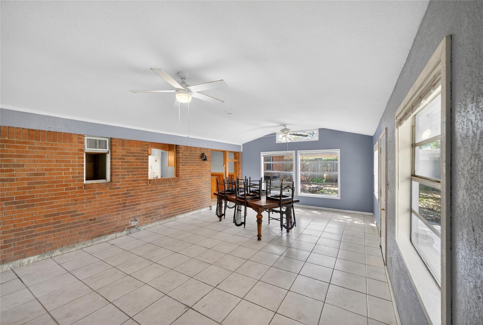 518 LAVON DR, ALTAMONTE SPRINGS, FL, 32701