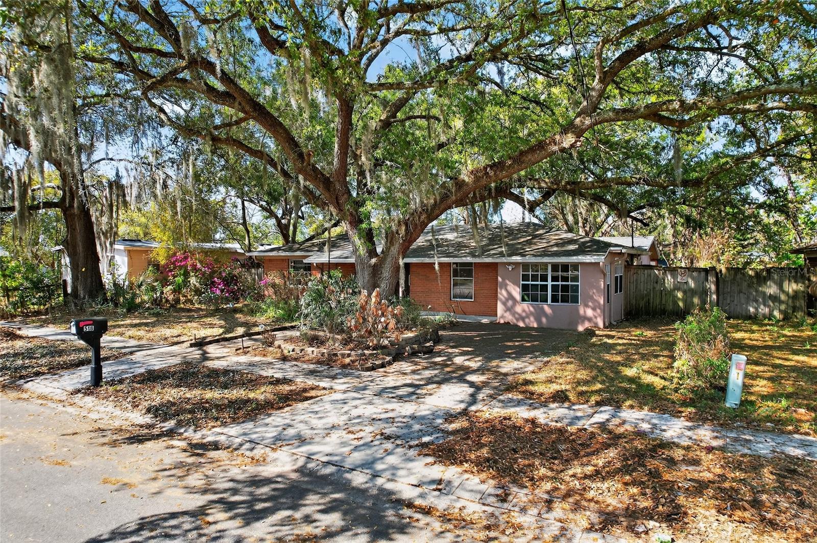 518 LAVON DR, ALTAMONTE SPRINGS, FL, 32701