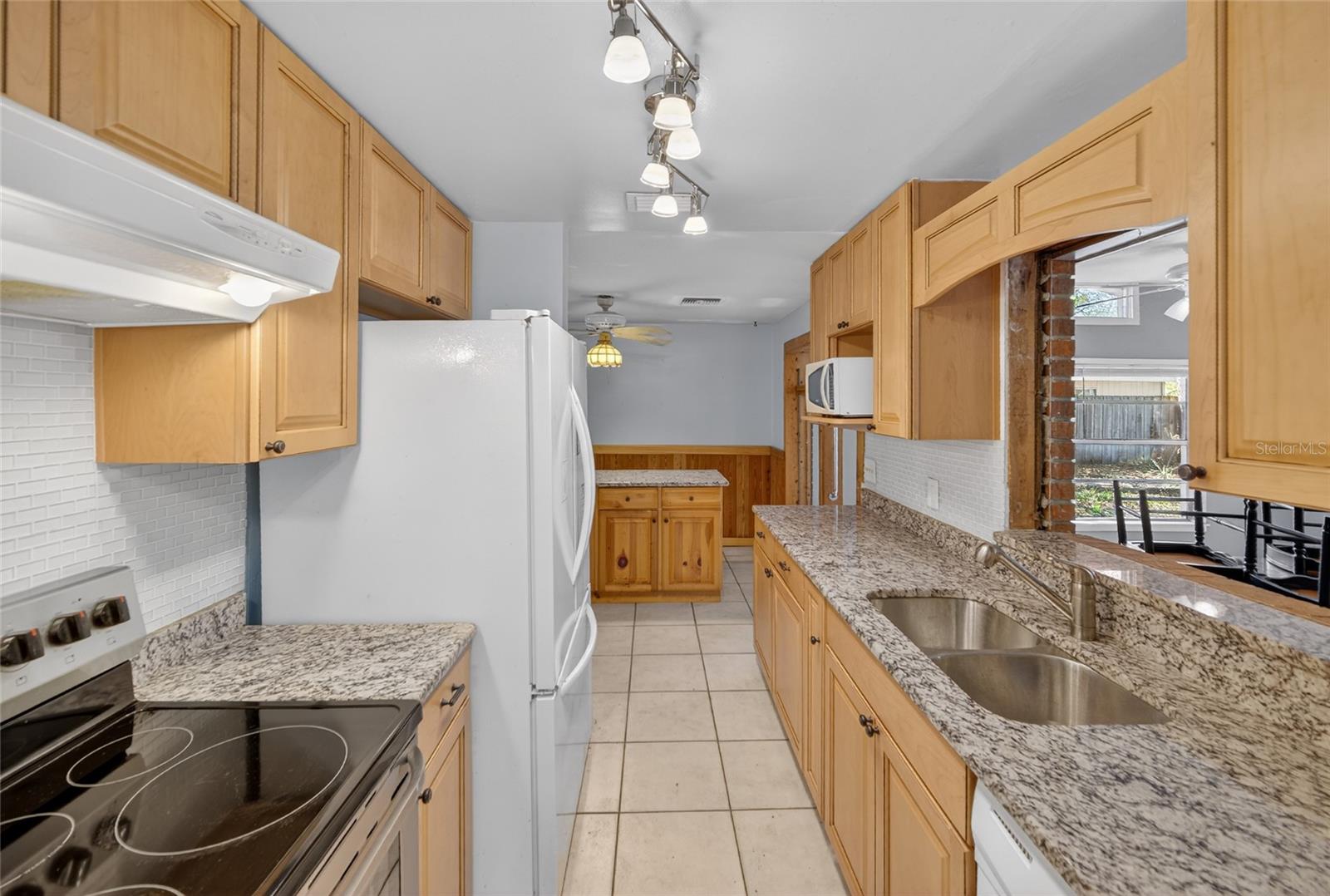 518 LAVON DR, ALTAMONTE SPRINGS, FL, 32701
