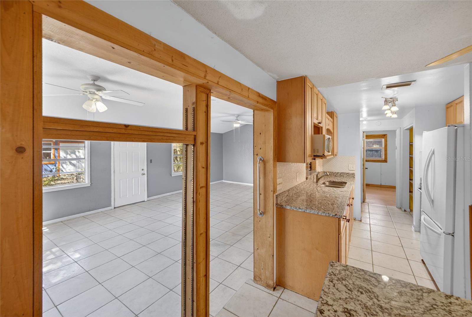 518 LAVON DR, ALTAMONTE SPRINGS, FL, 32701