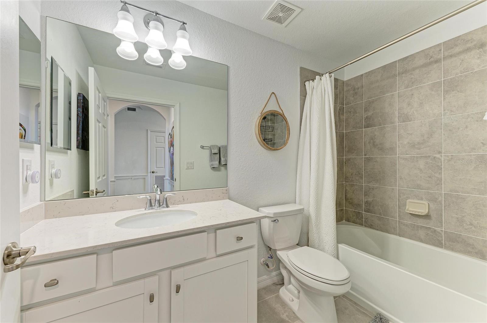 18114 GAWTHROP DR #306, BRADENTON, FL, 34211