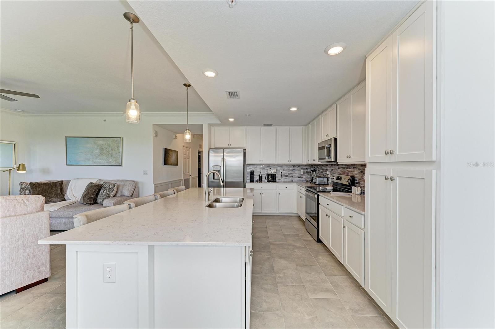 18114 GAWTHROP DR #306, BRADENTON, FL, 34211