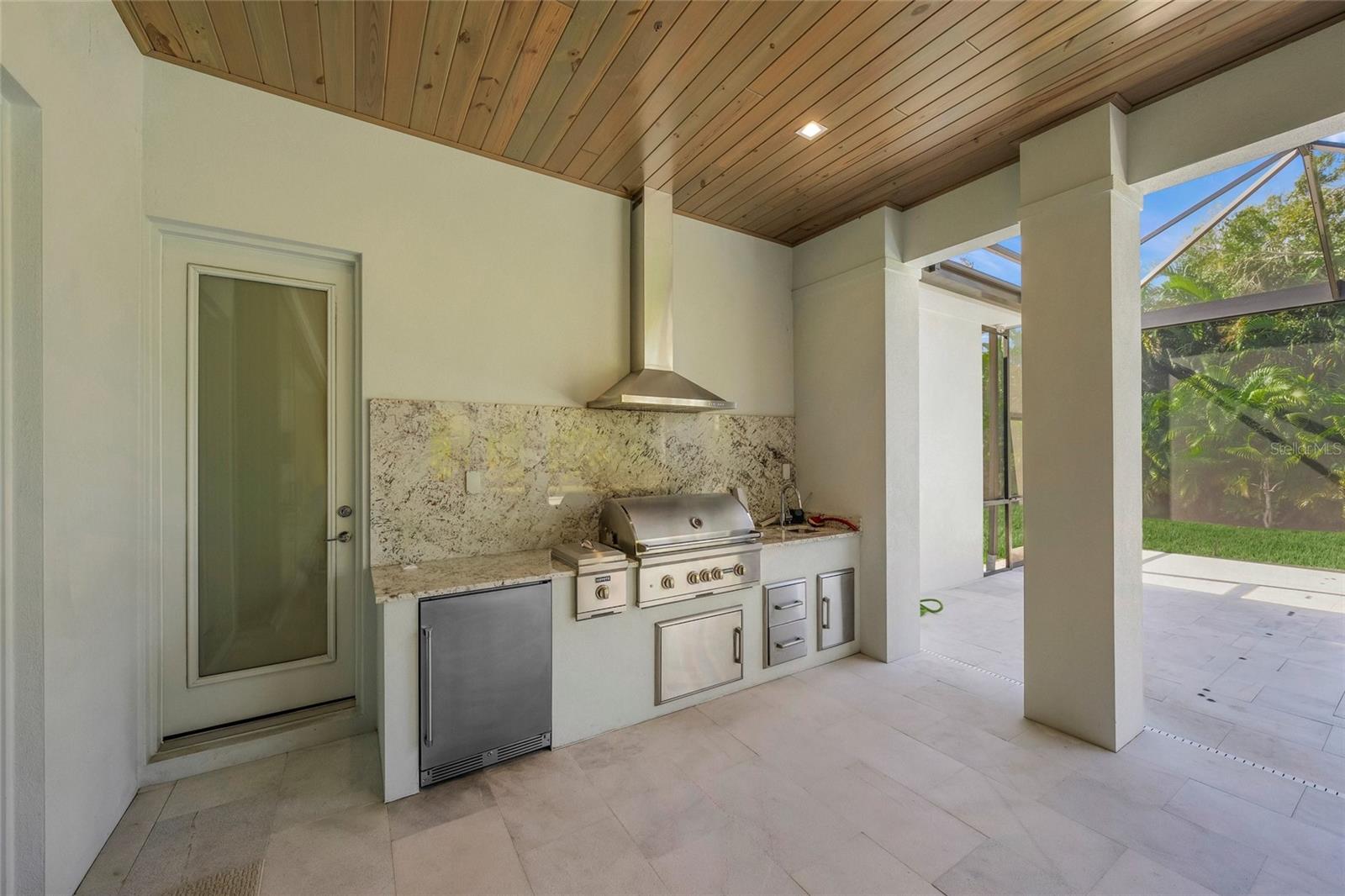 A4681620 Property Photo