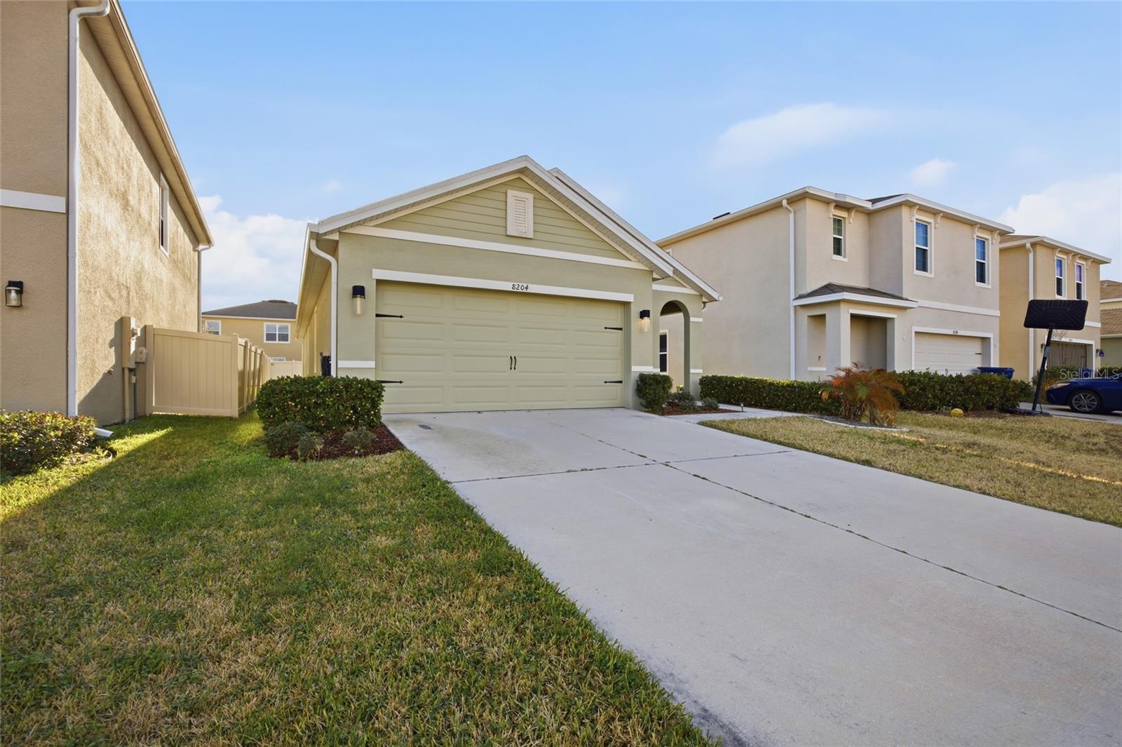 8204 PELICAN REED CIR, WESLEY CHAPEL, FL, 33545