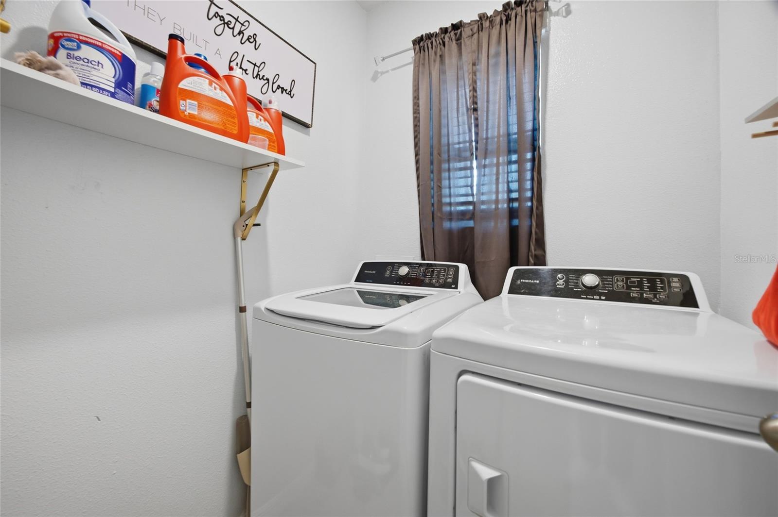 8204 PELICAN REED CIR, WESLEY CHAPEL, FL, 33545