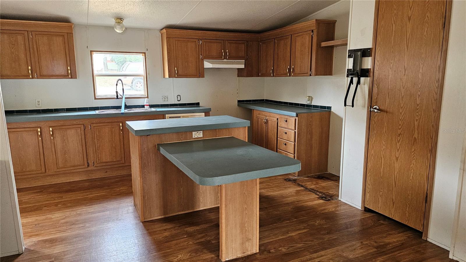 G5107877 Property Photo