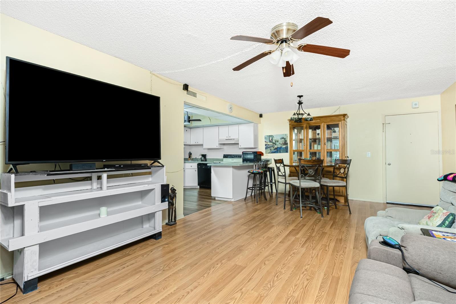 C7521640 Property Photo