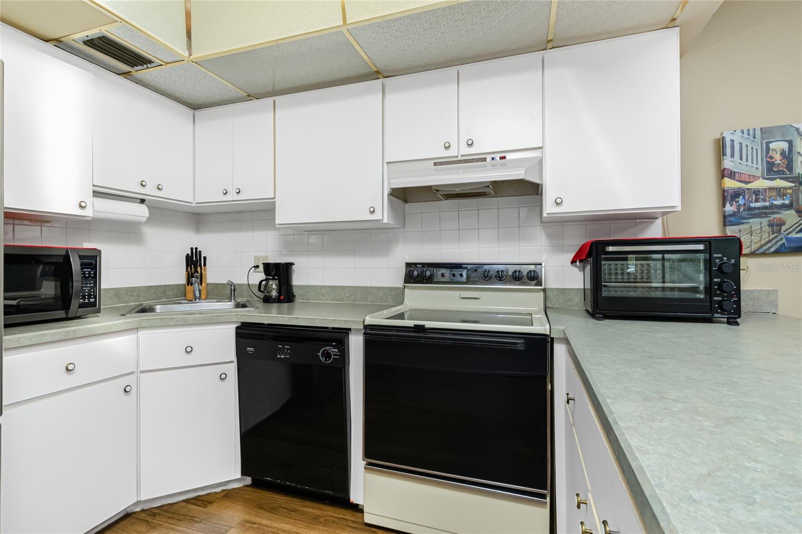 C7521640 Property Photo