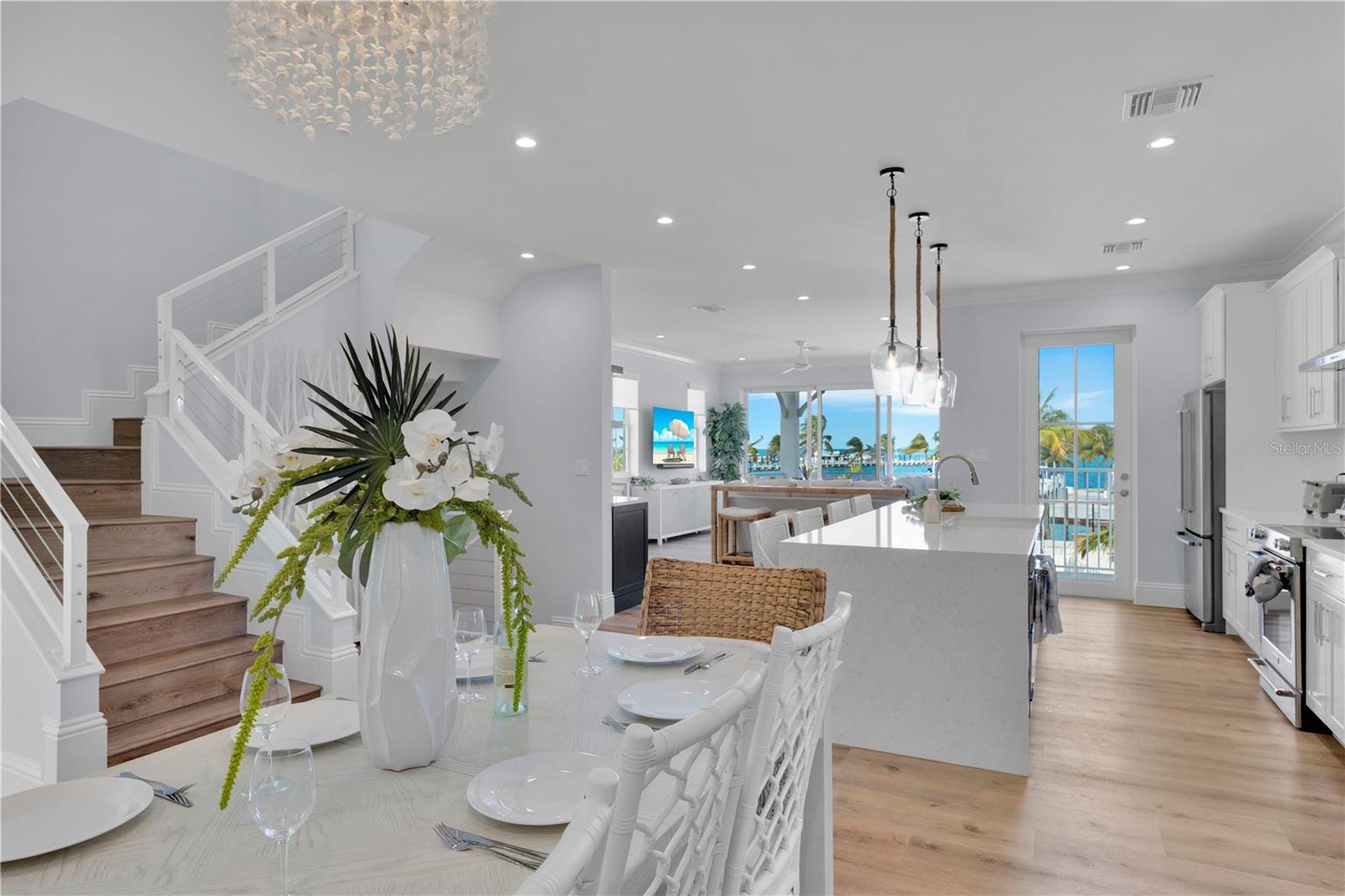 W7882829 Property Photo