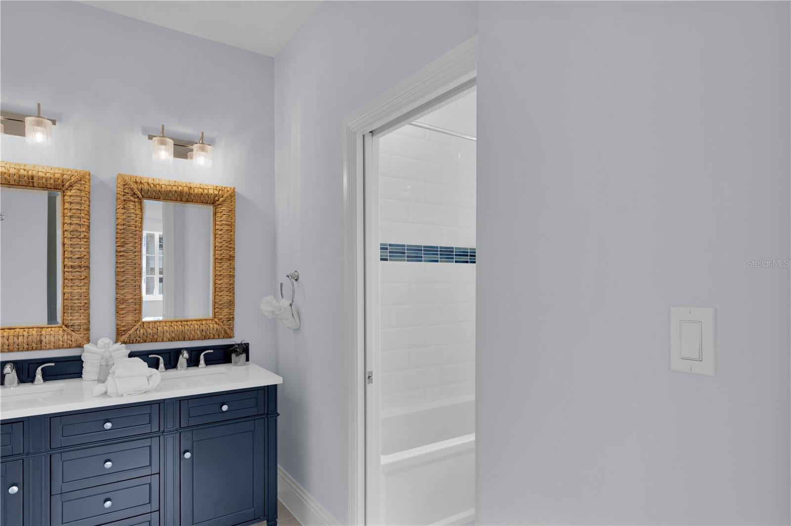 W7882829 Property Photo